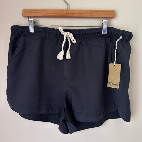 UpWest All Around Navy Blue Shorts, New With Tags, size Large - Picture 3 of 6